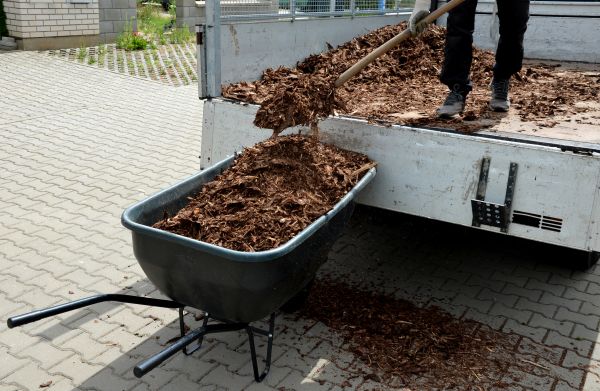 Bulk Mulch Delivery in Bethesda